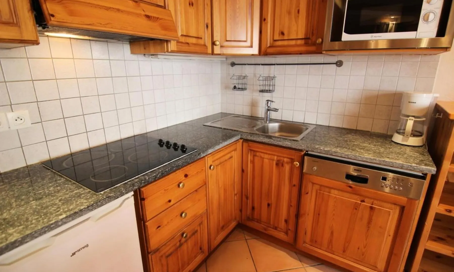 Apartment Residence Neves - Val Thorens Agreable 2 Pieces Pour 5 Personnes Au Coeur Quartier Anime De La Station Mae-7528 France